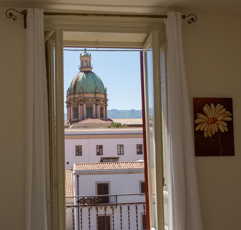Massimissimo Apartman Palermo Kültér fotó